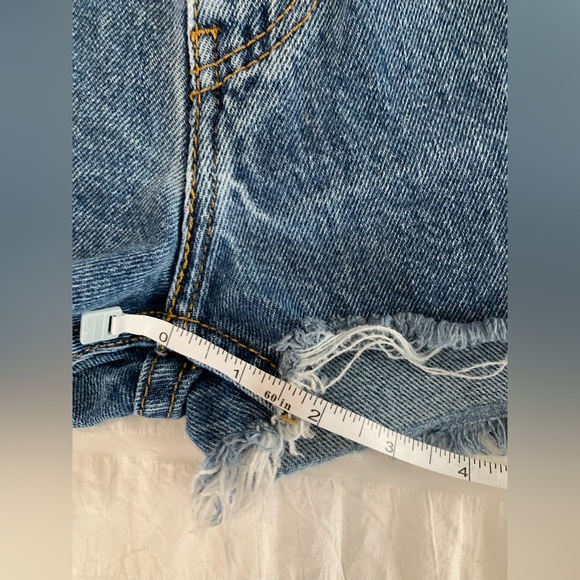 Levi’s Classic Blue Distressed Denim Shorts - Picture 12 of 14